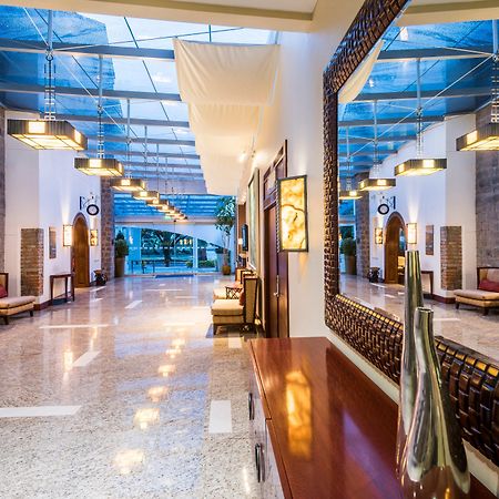 Holiday Inn Express Quito By Ihg מראה חיצוני תמונה