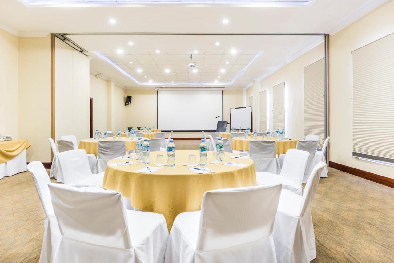 Holiday Inn Express Quito By Ihg מראה חיצוני תמונה