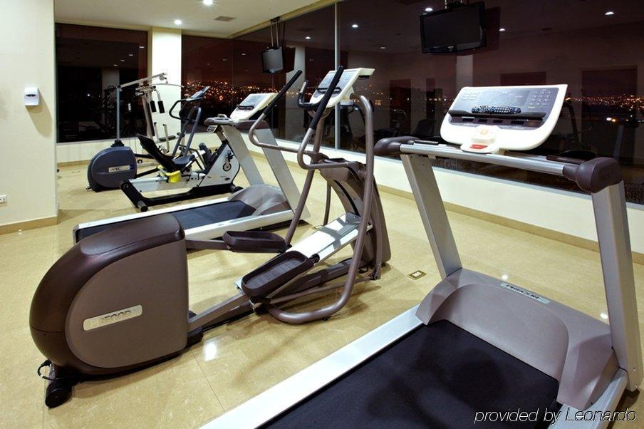 Holiday Inn Express Quito By Ihg מראה חיצוני תמונה