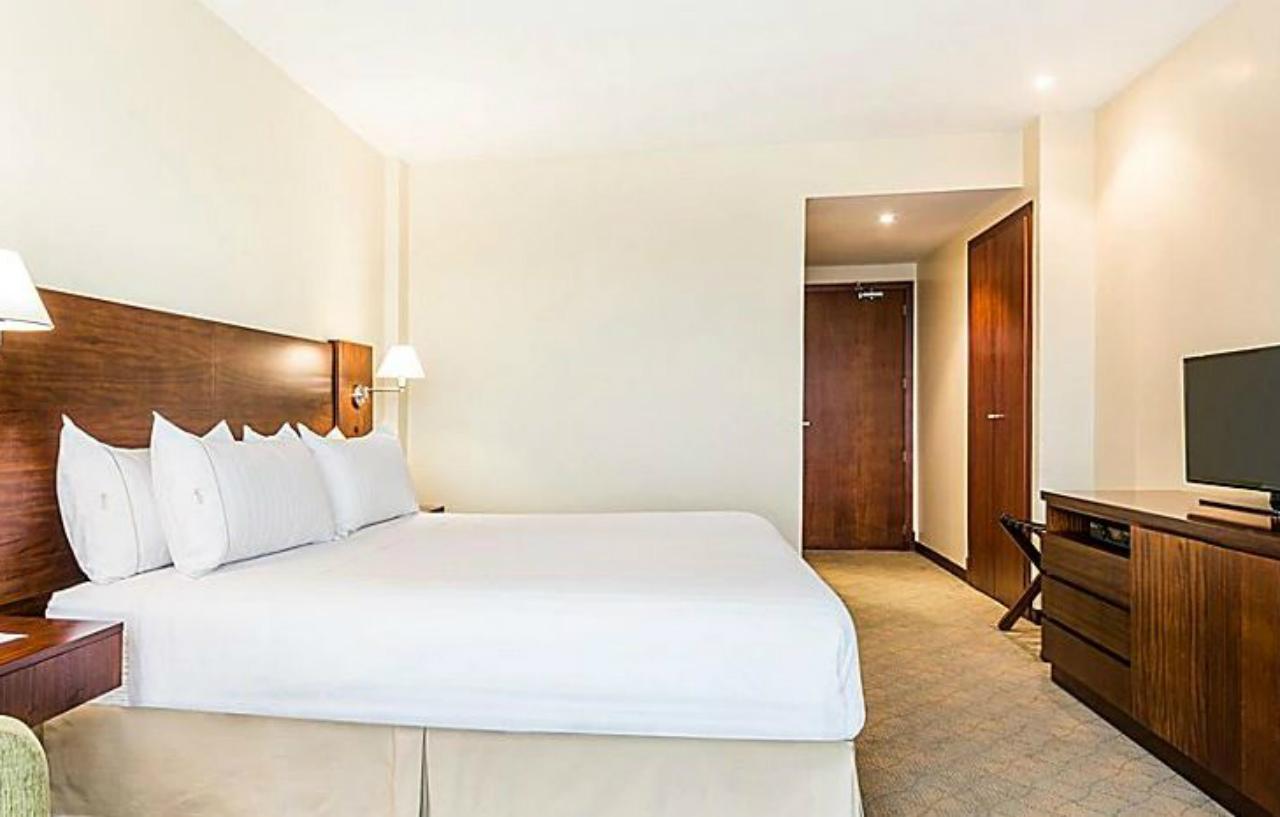 Holiday Inn Express Quito By Ihg מראה חיצוני תמונה